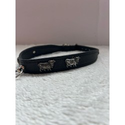 Collier noir avec vaches argentées 2ème main